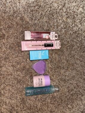 Assorted Women’s Makeup Set – Pink & Purple Shades